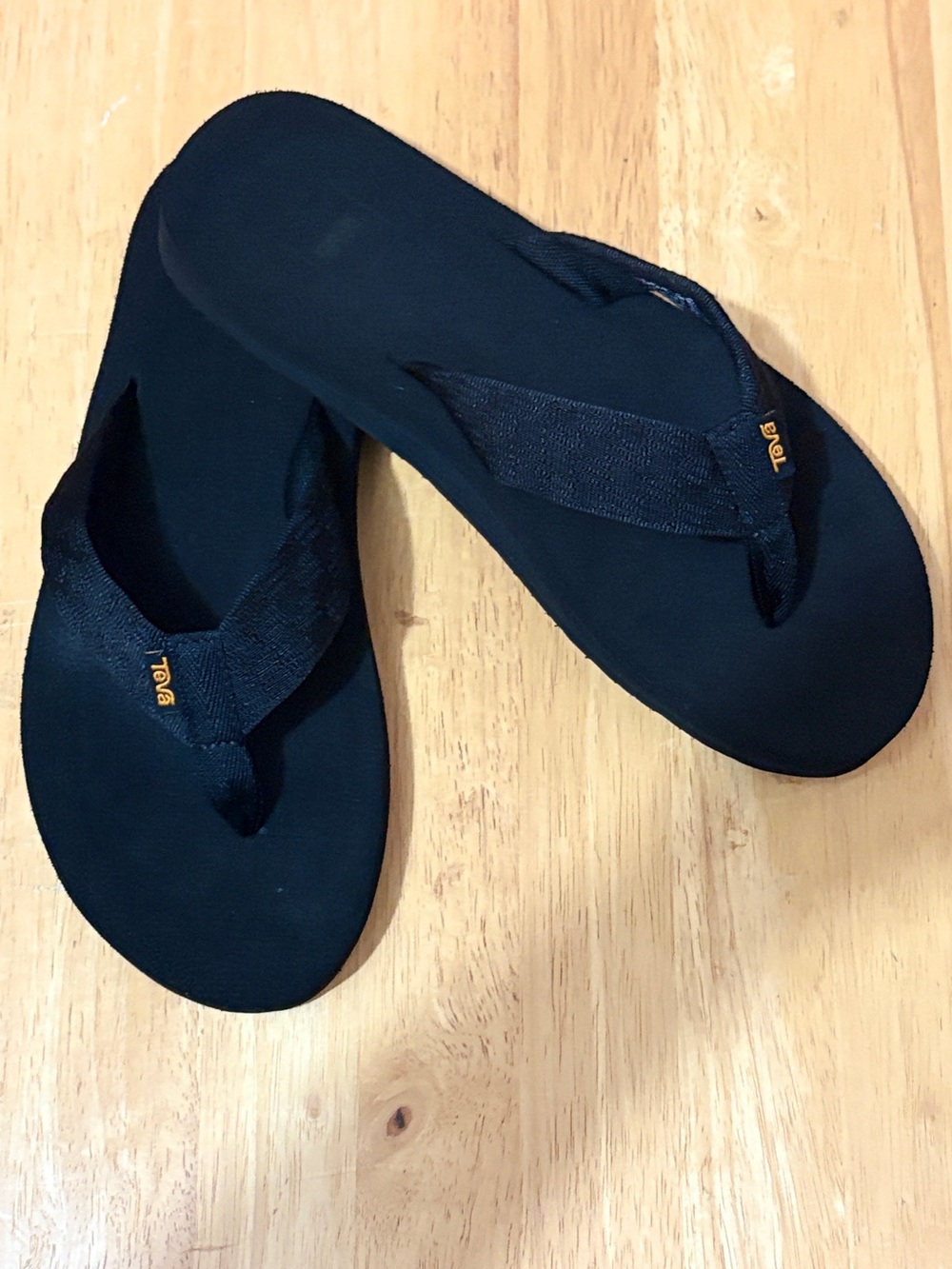 TEVA Mush II Men’s Sz 9 Flip-Flops Black Vegan Recycled Materials Sandals Thongs